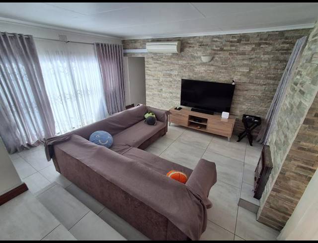 3 BEDROOM HOUSE FOR SALE IN GLENVISTA
